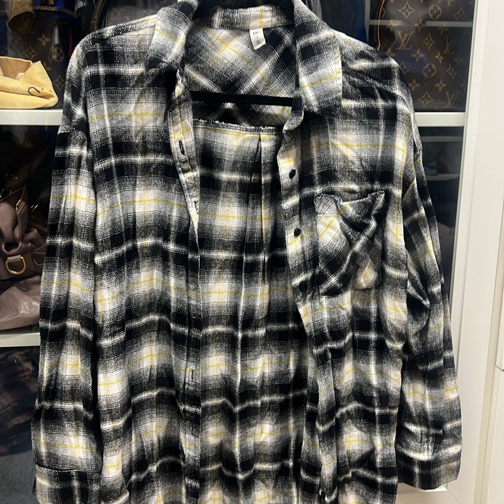 3 button down soft flannels - Picture 2 of 2